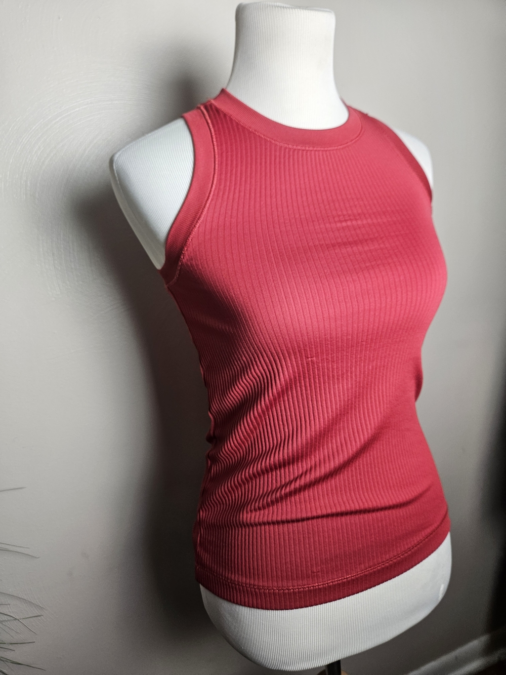CALIA by Carrie Underwood Raspberry Ribbed Tank - Picture 3 of 7